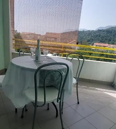 Natali Apartament Podaca