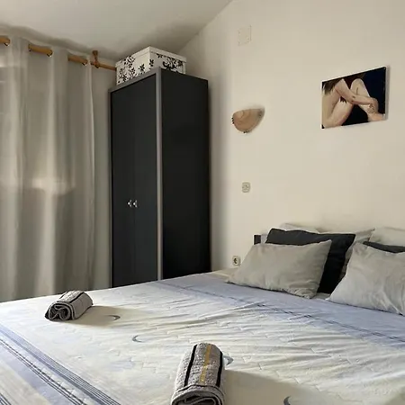 Natali Apartment Podaca